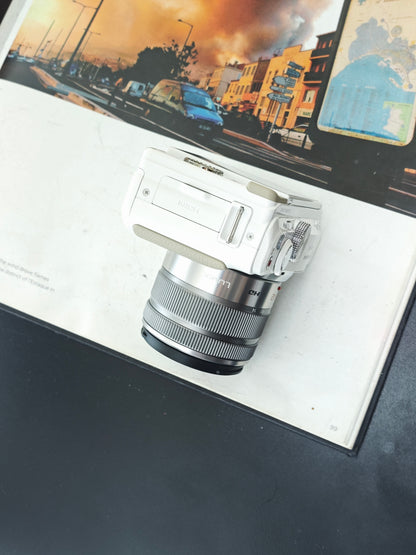 Used Panasonic Lumix DMC-GF6 with Double Zoom Kit [JPN only, with box]
