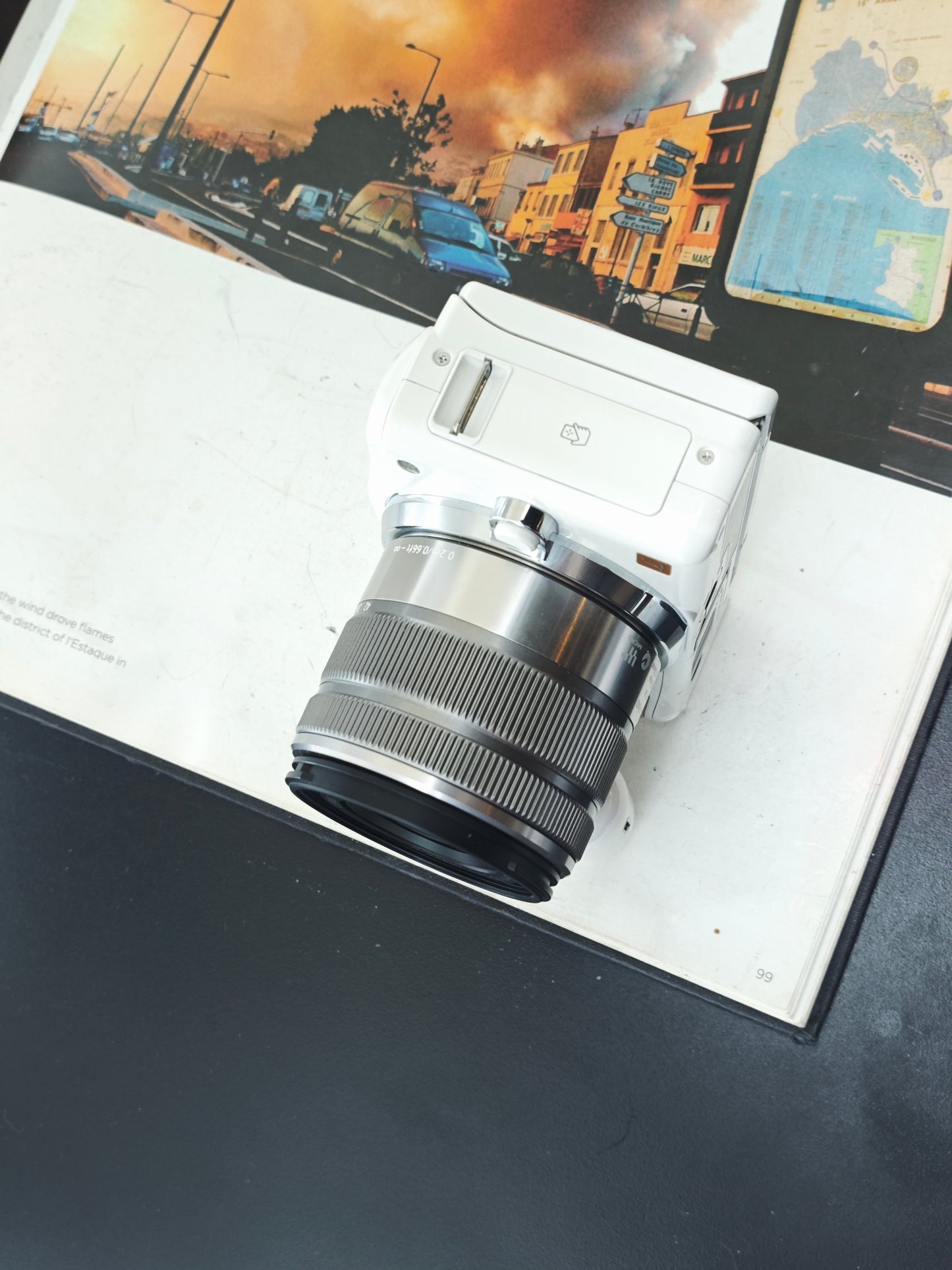 Used Panasonic Lumix DMC-GF6 with Double Zoom Kit [JPN only, with box]