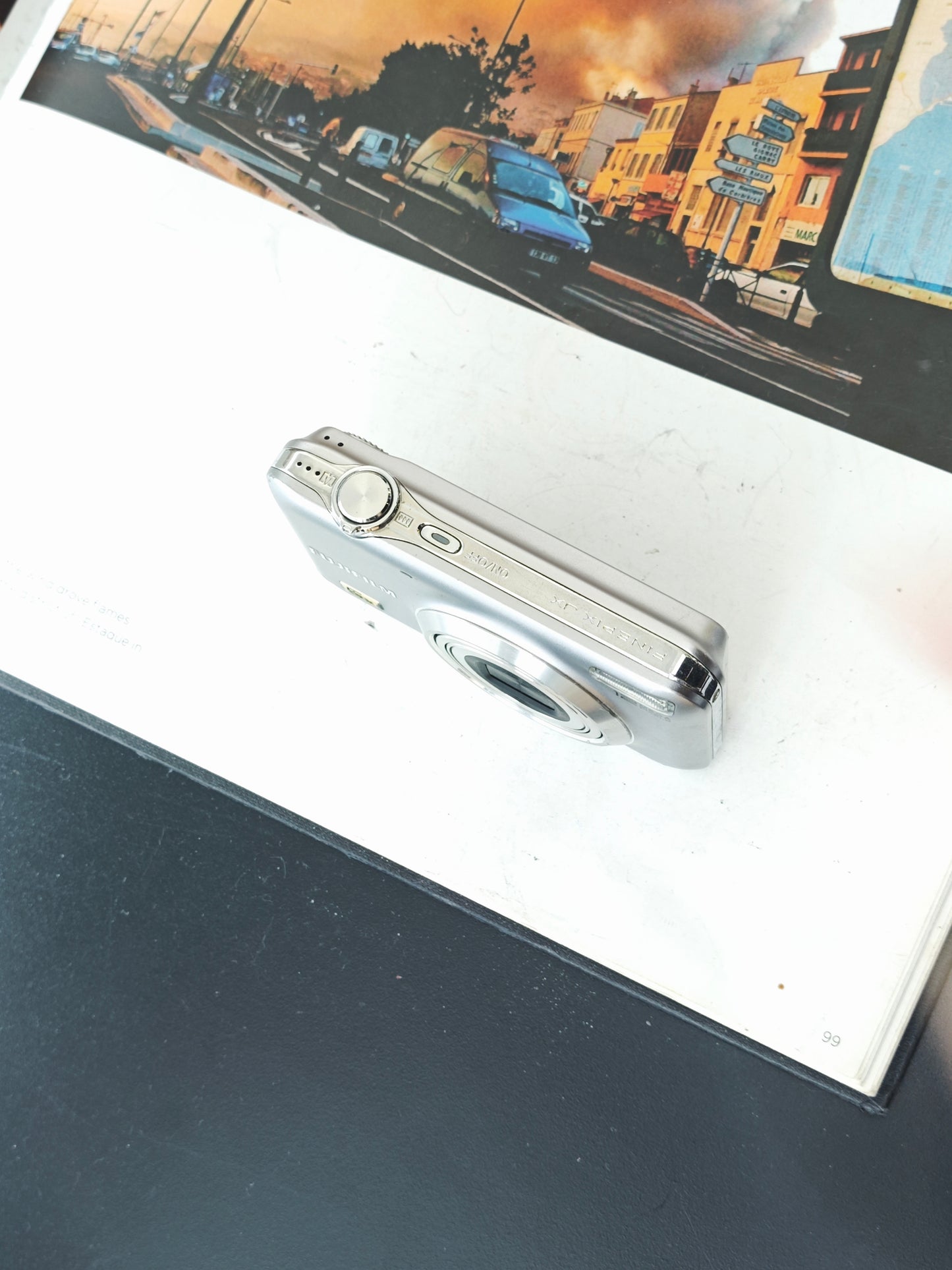 Used FujiFilm FinePix JX200 silver Digital Camera [No charger]