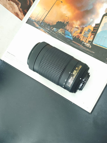*READ* Used Nikon D5600 with Double Zoom Kit Digital Camera [No charger] #2108936
