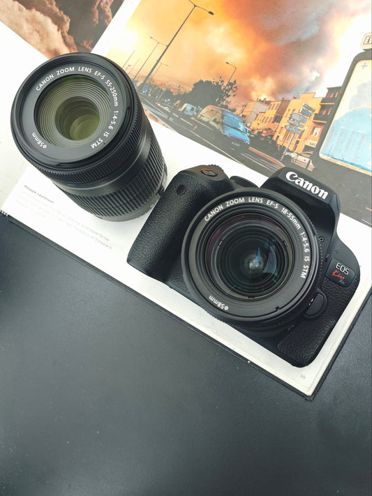 Used Canon EOS Kiss X9i with Double Zoom Kit Digital Camera [No charger]