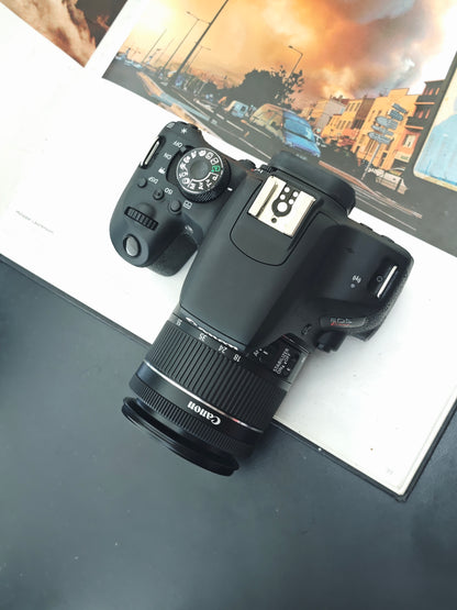Used Canon EOS Kiss X9i with Double Zoom Kit Digital Camera [No charger]