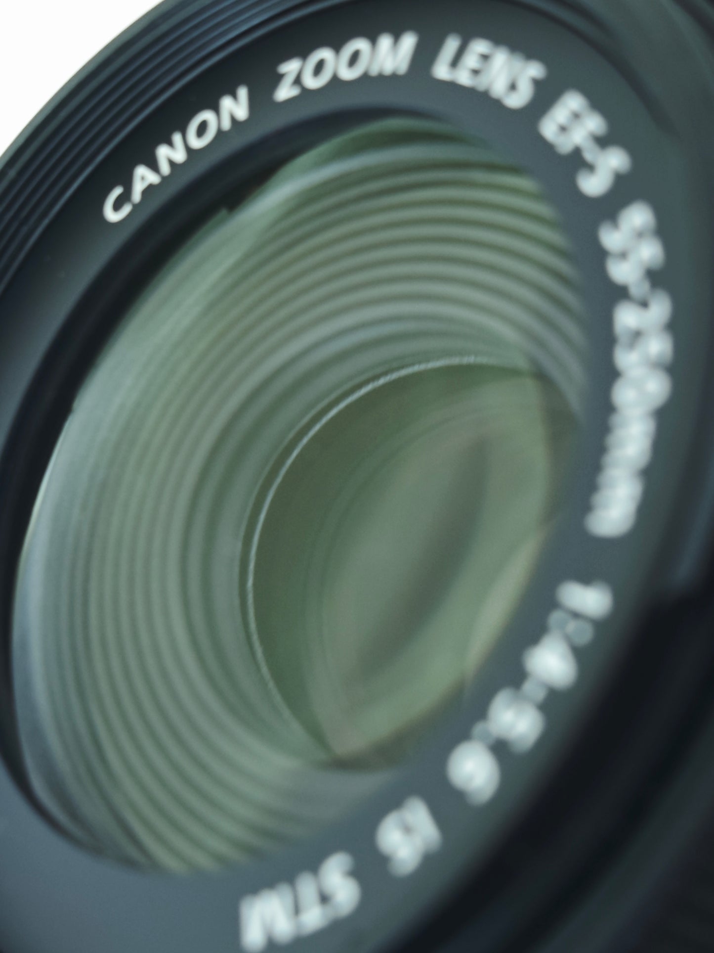 Used Canon EOS Kiss X9i with Double Zoom Kit Digital Camera [No charger]
