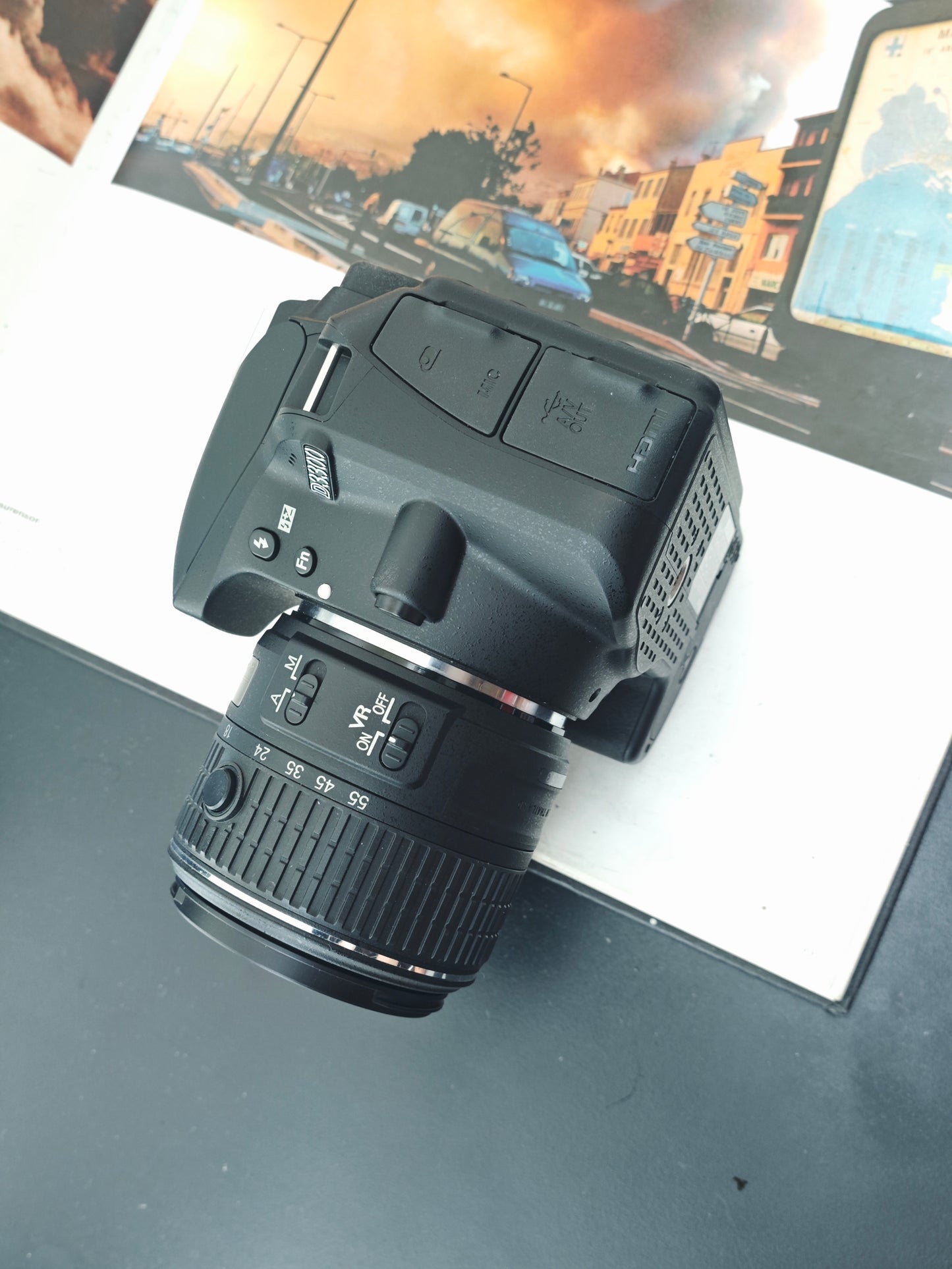 Used Nikon D3300 with Double Zoom Kit Digital Camera [No charger]
