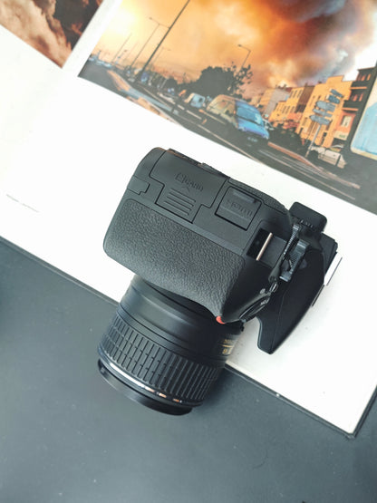 Used Nikon D5500 with Nikon AF-S Nikkor 18-55mm F3.5-5.6 G II VR [No charger]