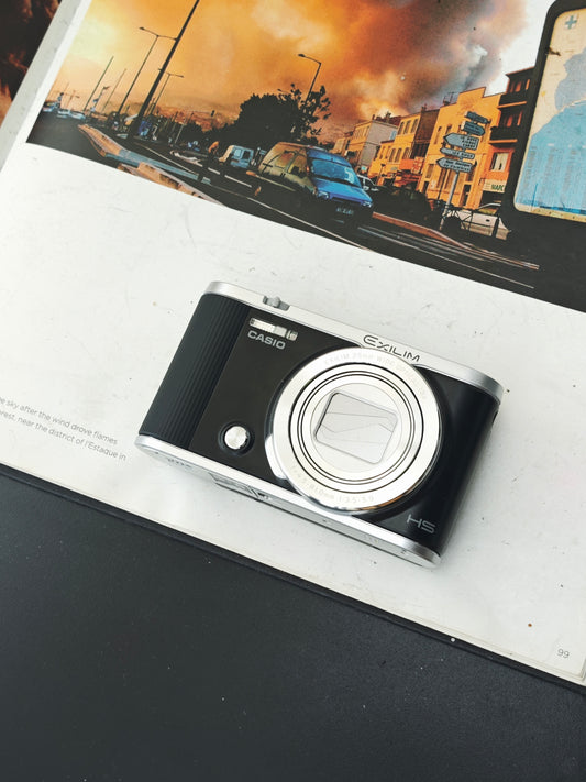 Used Casio EXILIM EX-ZR1800 Digital Camera [with box]