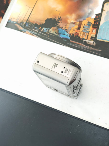 Used Sony Cyber-shot DSC-HX50V silver Digital Camera [JPN only, No charger]