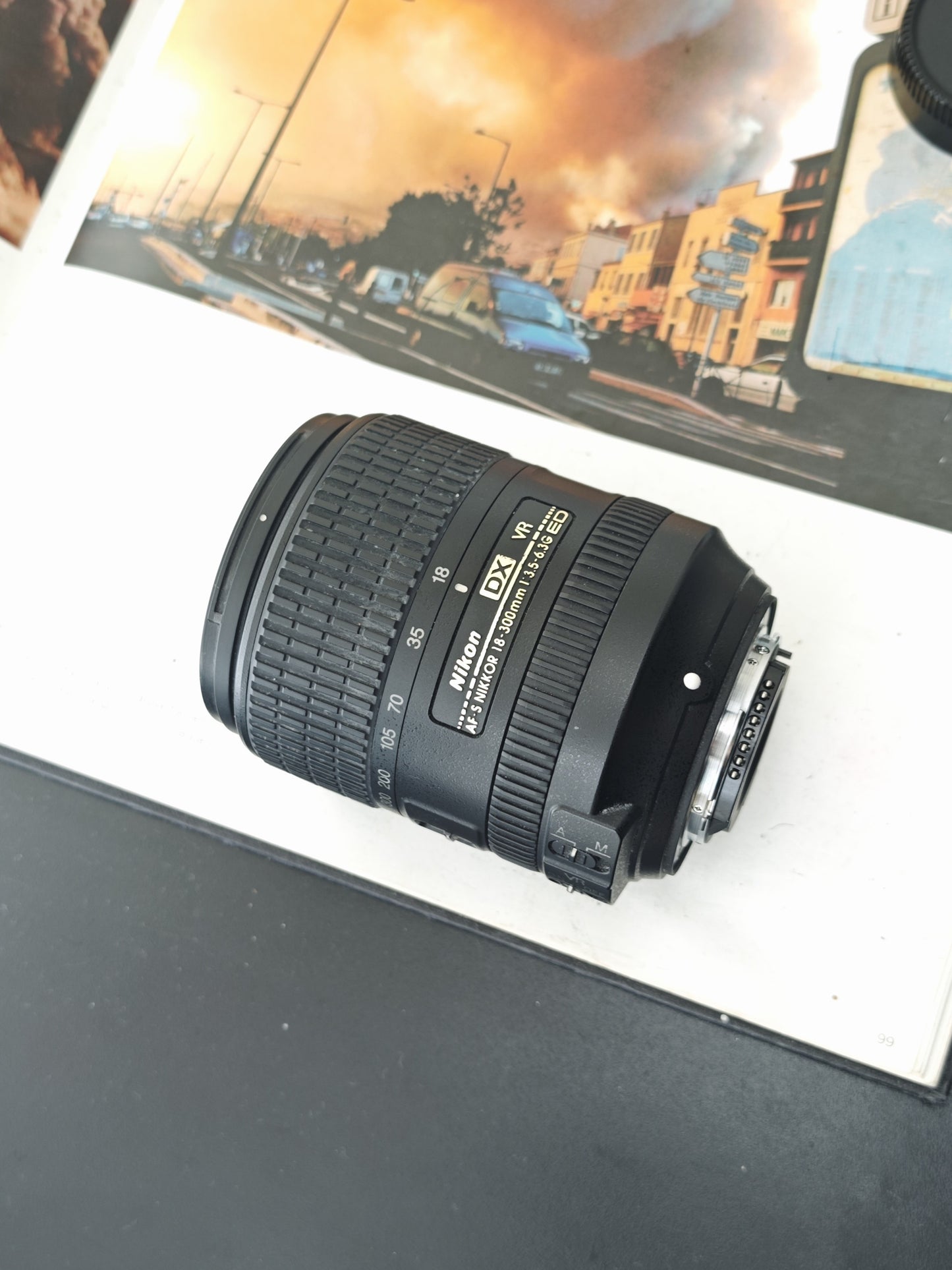 Nikon AF-S DX Nikkor 18-300mm F3.5-6.3 G ED VR