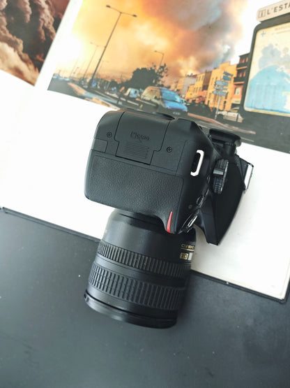 Used Nikon D5200 with AF-S DX Nikkor 18-70mm F3.5-4.5 G ED