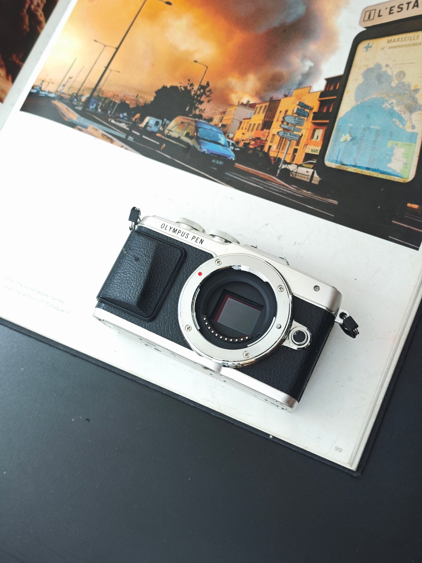 Used Olympus Pen Lite E-PL7 body Digital Camera