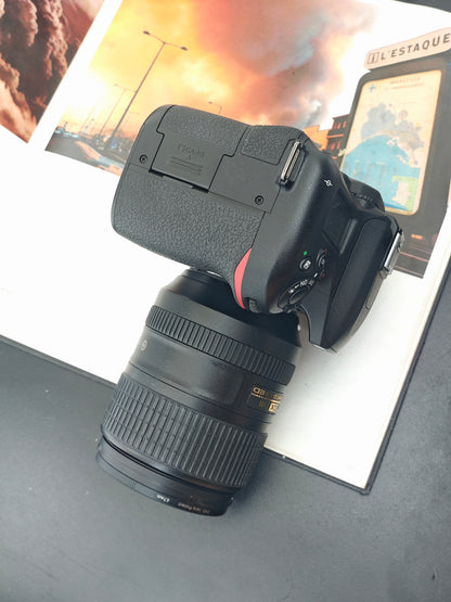 Used Nikon D7500 with DX AF-S Nikkor 18-300mm F3.5-6.3 G ED VR