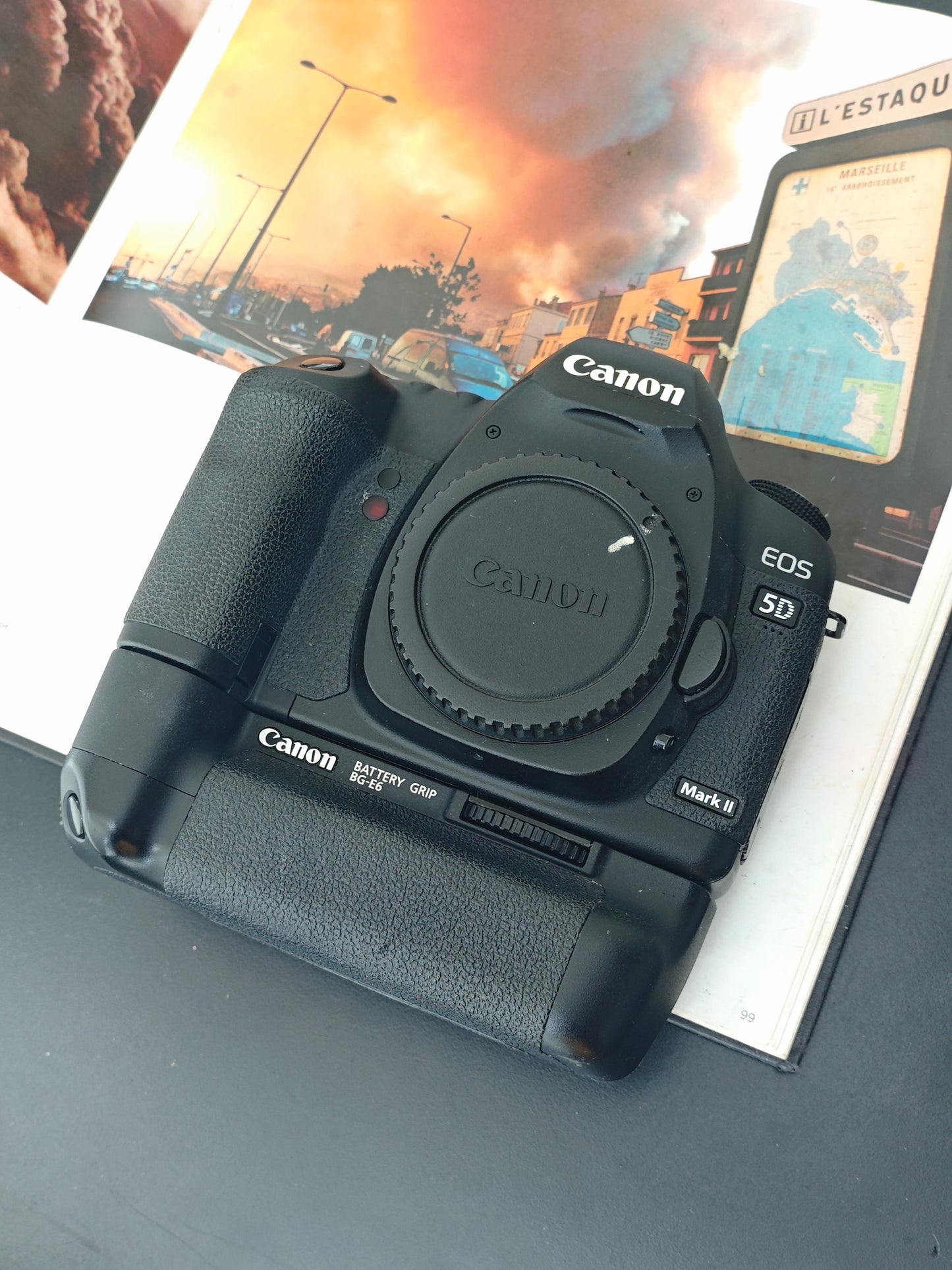 Used Canon EOS 5D Mark II with Battery Grip BG-E6 [No charger] #1410900851