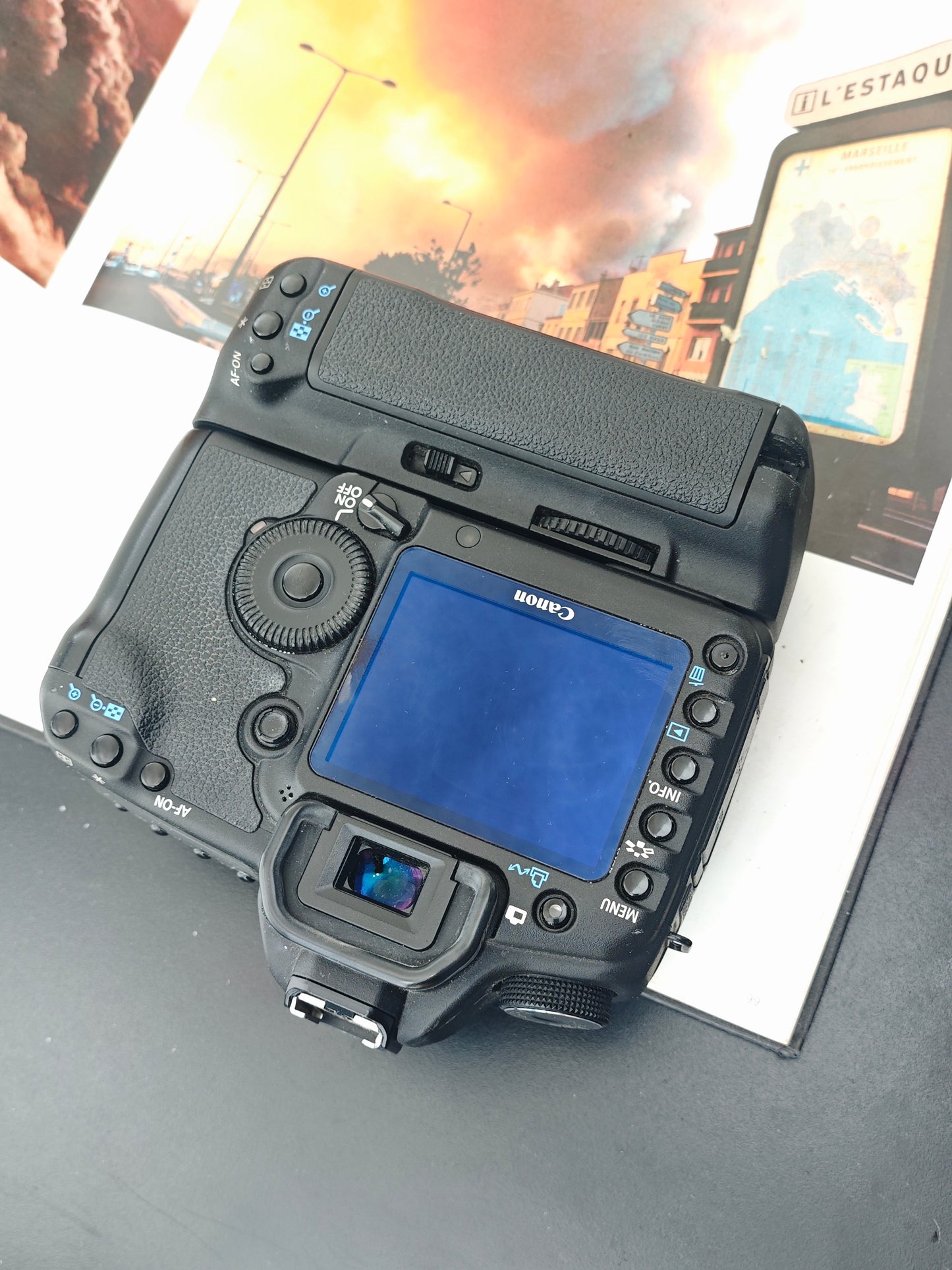 Used Canon EOS 5D Mark II with Battery Grip BG-E6 [No charger] #1410900851