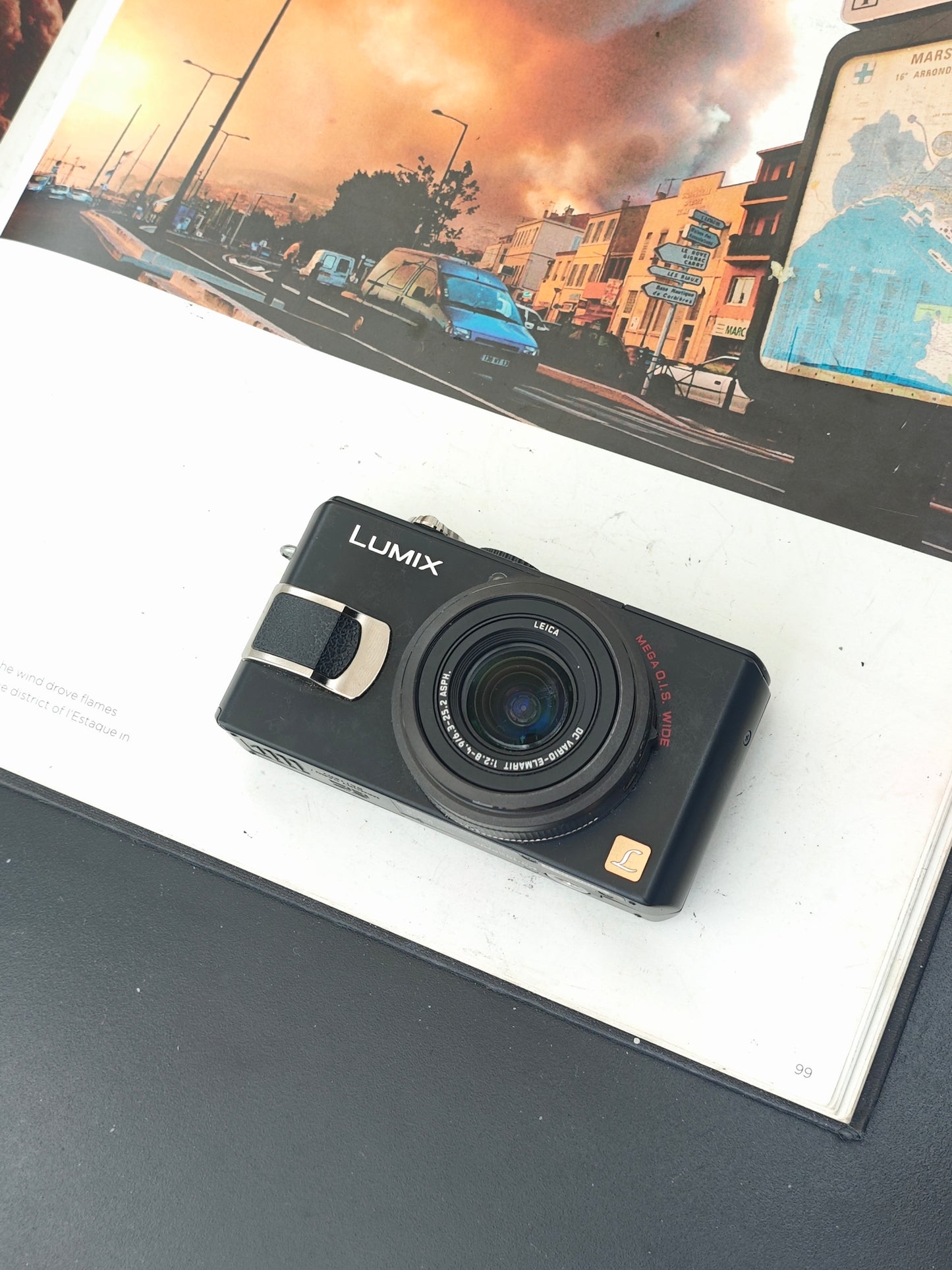 Used Panasonic Lumix DMC-LX2 black Digital Camera [No charger]