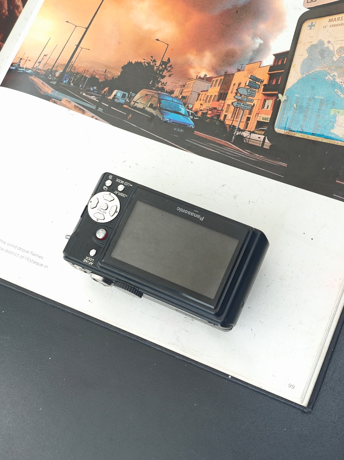 Used Panasonic Lumix DMC-LX2 black Digital Camera [No charger]