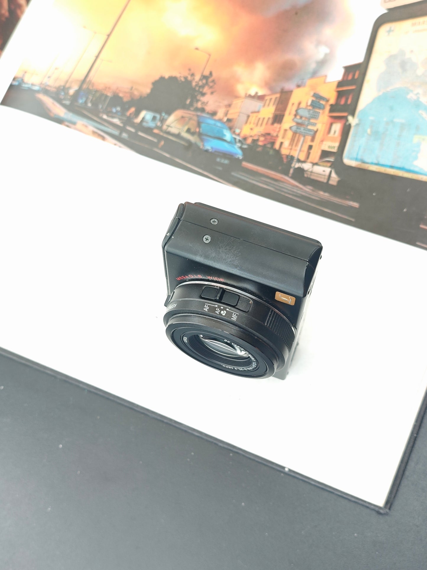 Used Panasonic Lumix DMC-LX2 black Digital Camera [No charger]
