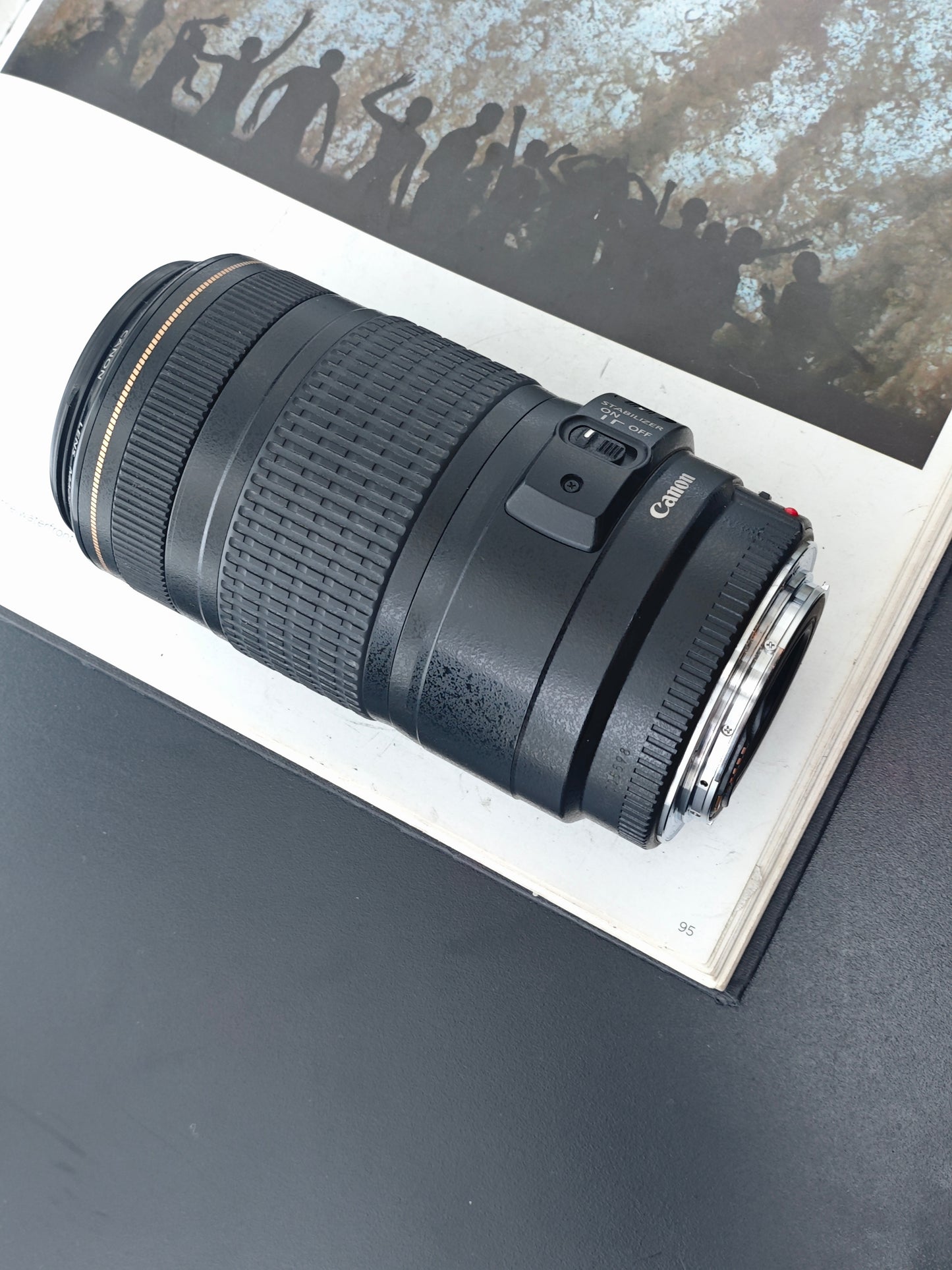 Canon Zoom Lens EF 70-300mm F4-5.6 IS USM #09005598