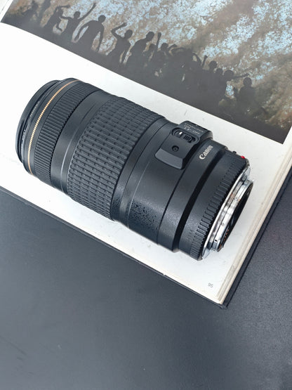 Canon Zoom Lens EF 70-300mm F4-5.6 IS USM #09005598