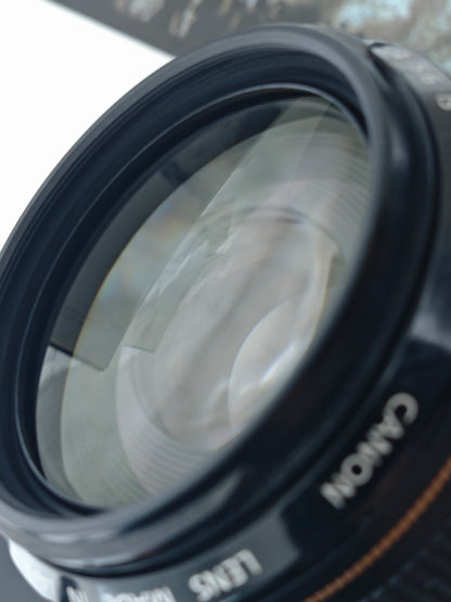Canon Zoom Lens EF 70-300mm F4-5.6 IS USM #09005598