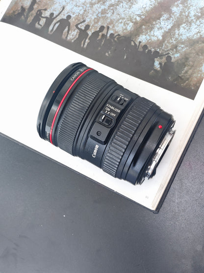 Canon Zoom Lens EF 24-105mm F4 L IS USM #1674480