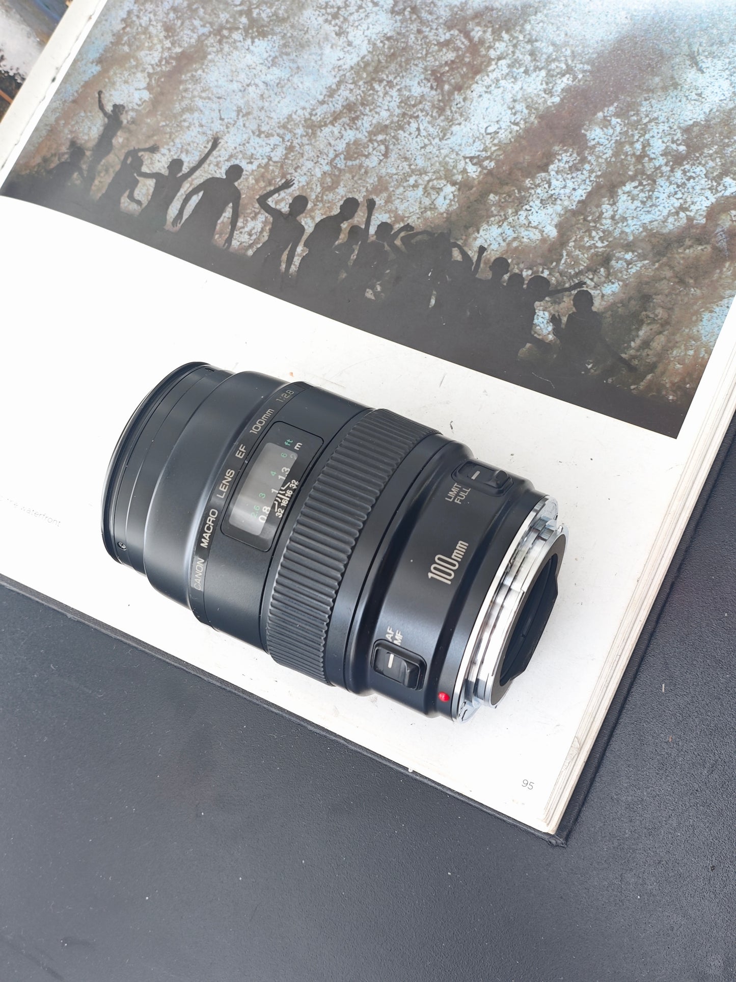 Canon Macro Lens EF 100mm F2.8 #1101125N