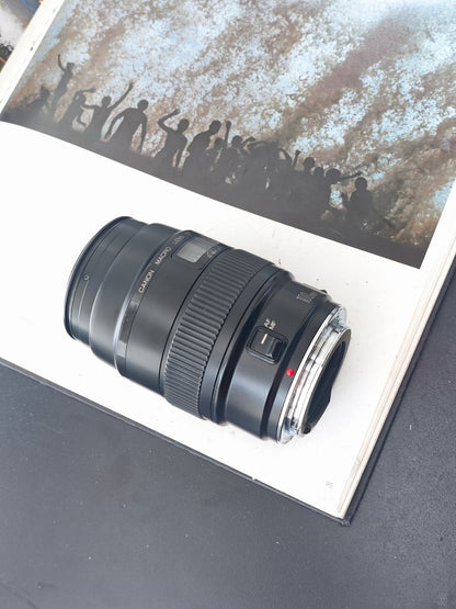 Canon Macro Lens EF 100mm F2.8 #1101125N