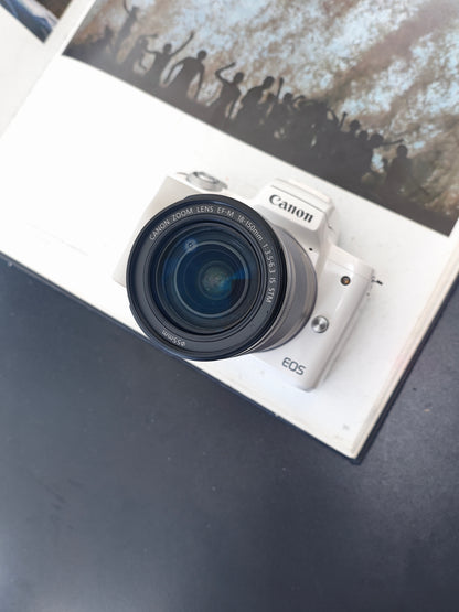 Used Canon EOS Kiss M with Lens EF-M 18-150mm F3.5-6.3 IS STM