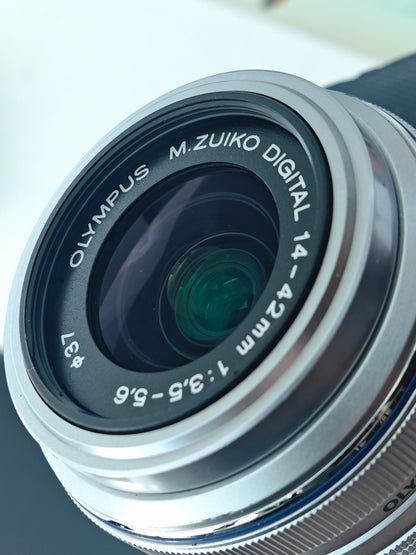*READ* Used Olympus PEN Lite E-PL5 with 14-42mm F3.5-5.6 II R MSC Digital Camera