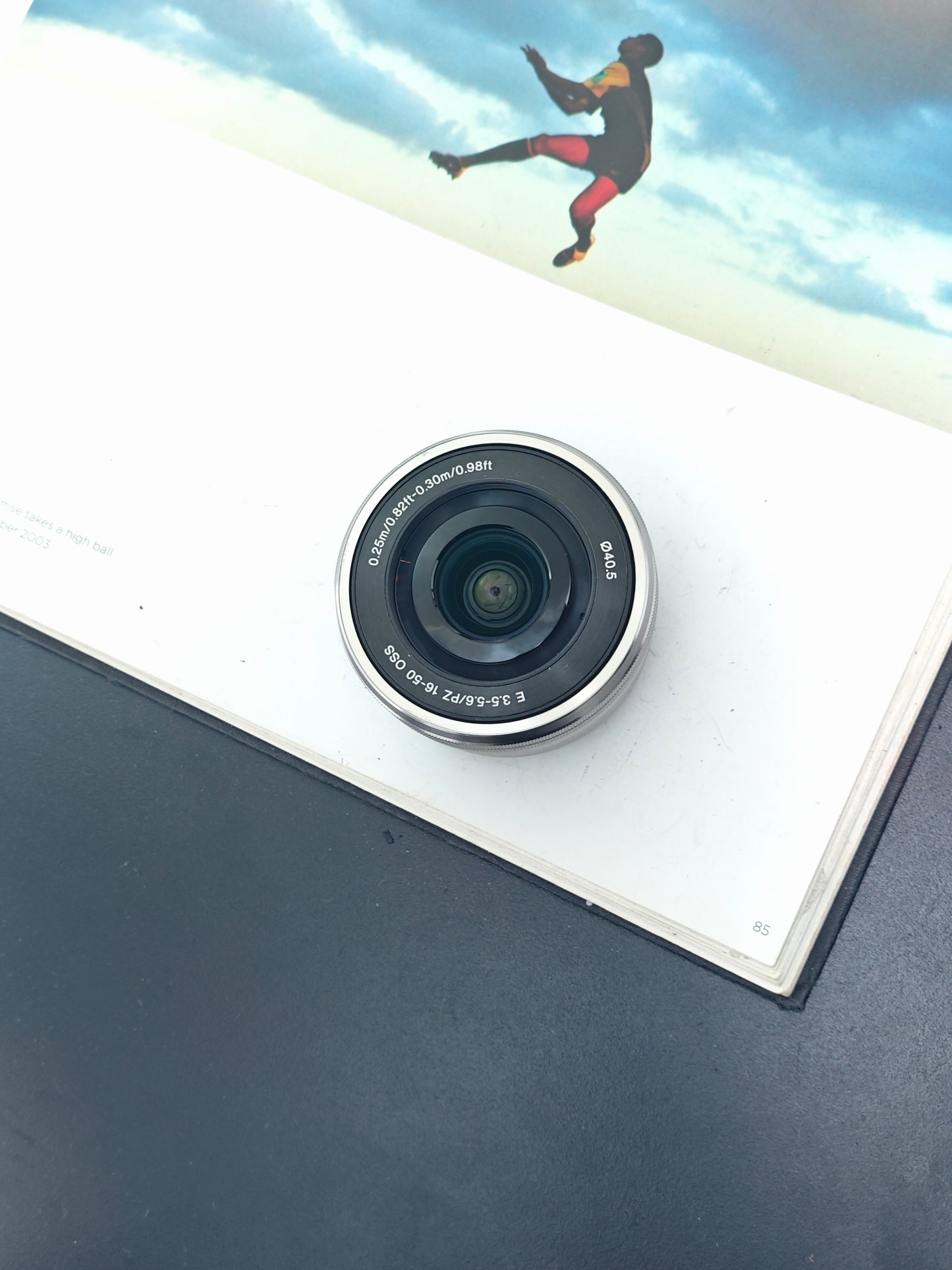 Used Sony α6000 white with Zeiss FE 35mm F2.8 ZA and E 16-50mm F3.5-5.6 OSS [JPN only, No charger]