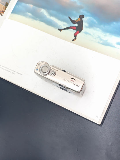 Used Canon IXY Digital 700 Digital Camera [with box]