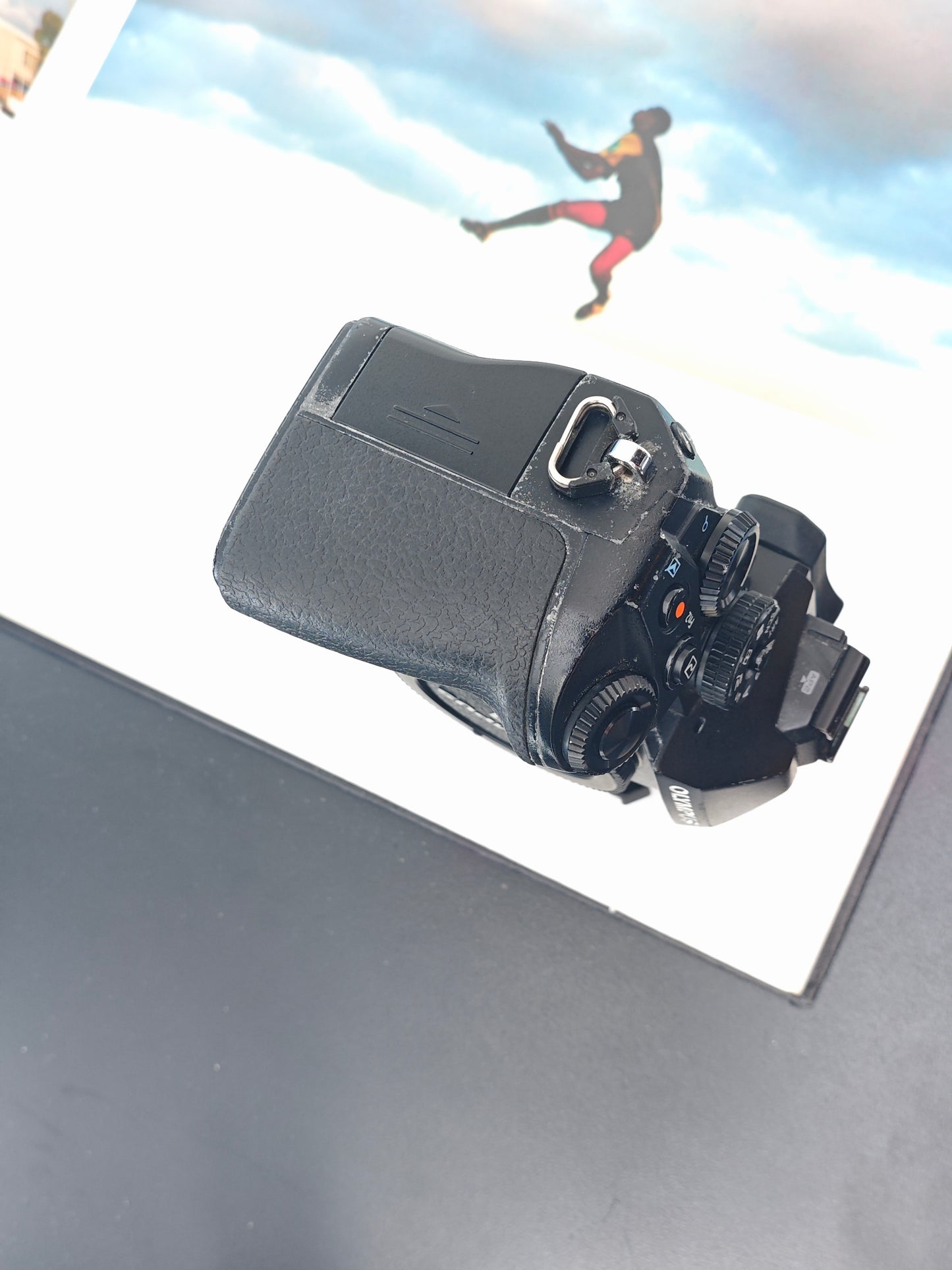 Used Olympus OM-D E-M1 body with 4FS1 Digital Camera