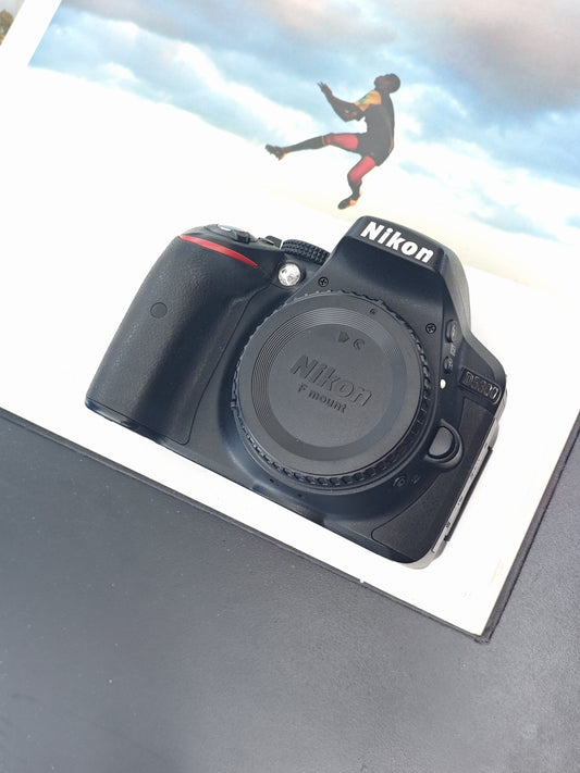 Used Nikon D5300 body Digital Camera [No charger] #2047528