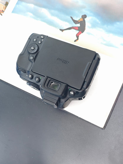 Used Nikon D5300 body Digital Camera [No charger] #2047528
