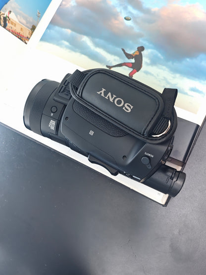 Used Sony FDR-AX700 Handycam [JPN only, with box]
