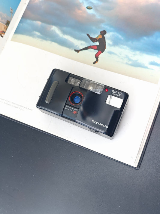 Olympus AF-10 Super Quartz Date