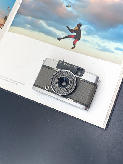 Olympus PEN EE-2