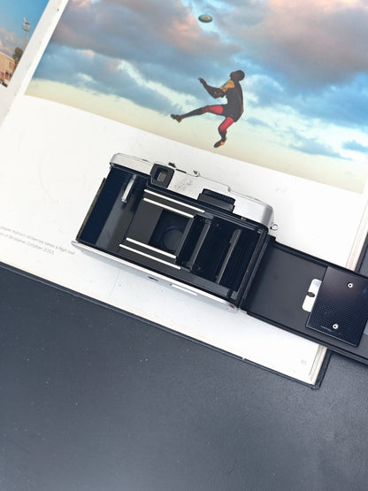 Olympus PEN EE-2
