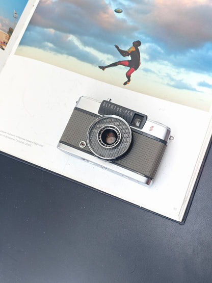 Olympus PEN-EE S