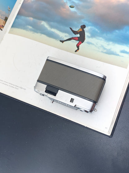 Olympus PEN-EE S