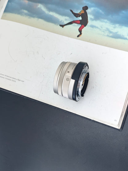 Carl Zeiss Planar 45mm F2 T* #7682217