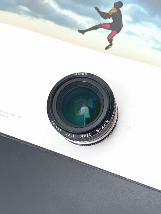 Nikon Nikkor 28mm F2.8 Ai #524122