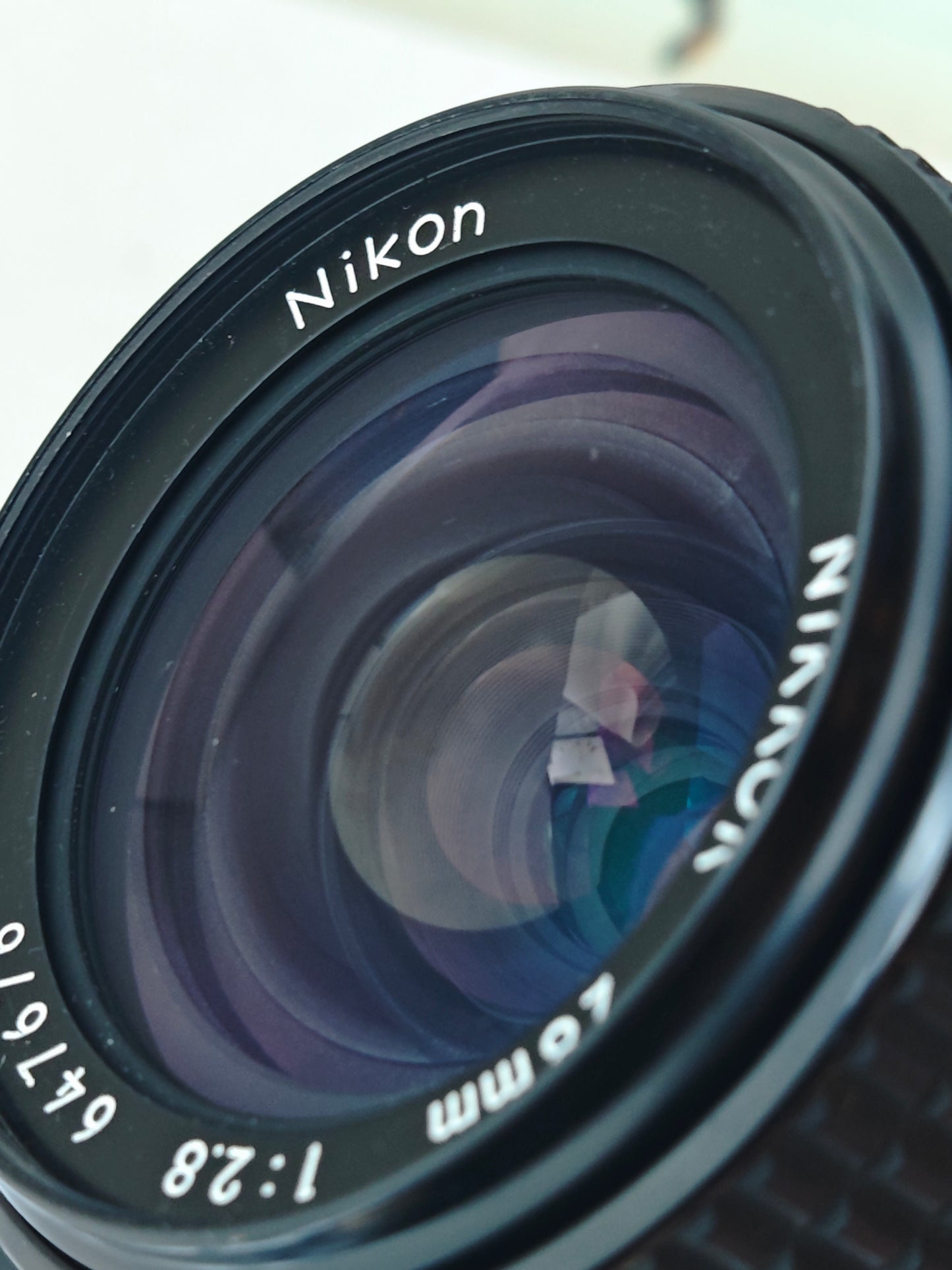 Nikon Nikkor 28mm F2.8 Ai-S #647676