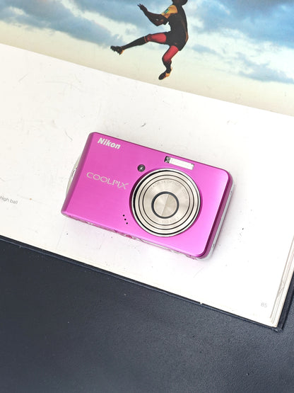 Used Nikon Coolpix S520 pink Digital Camera [No charger]