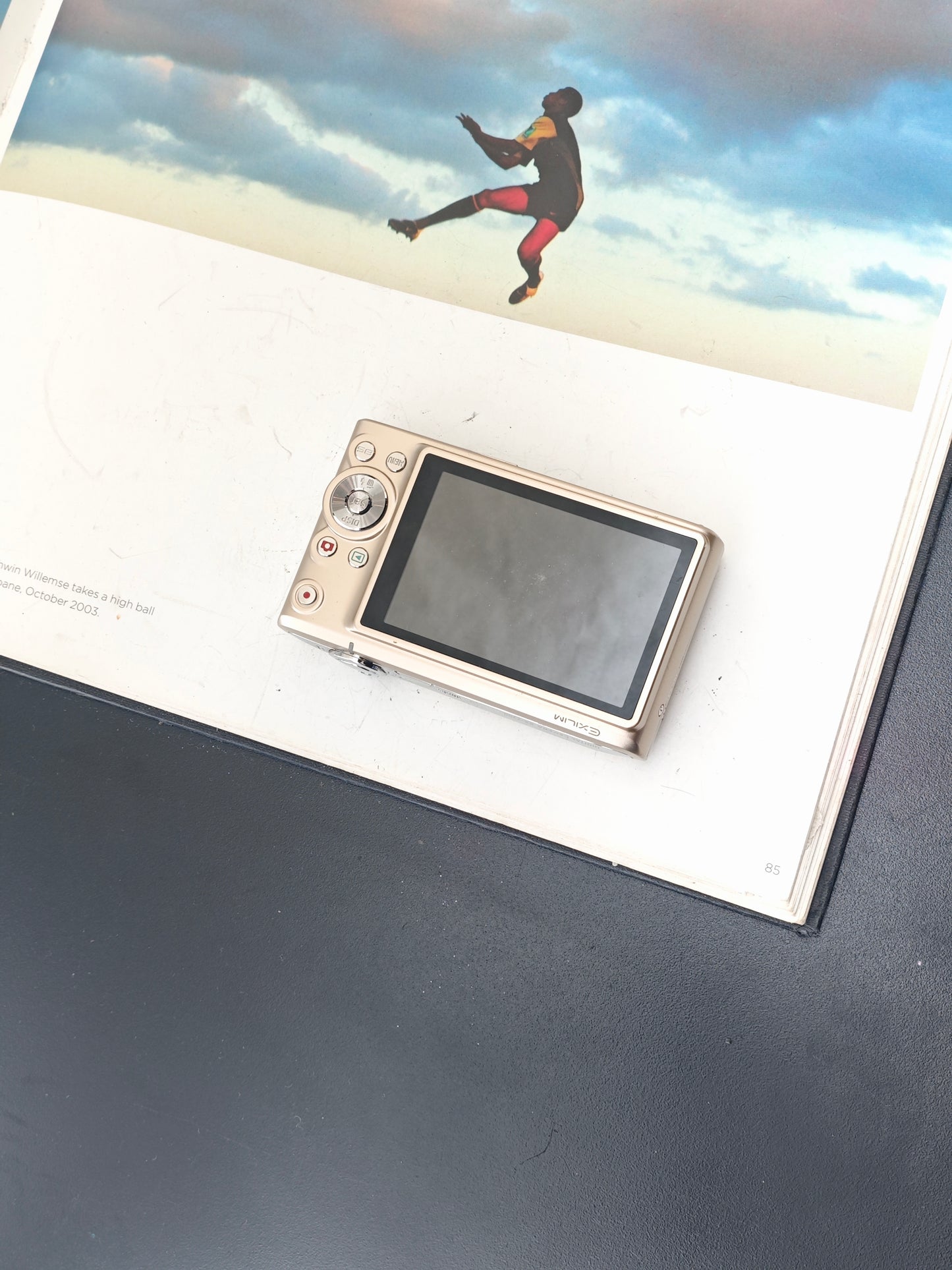 Used Casio EXILIM EX-Z200 gold Digital Camera [No charger]