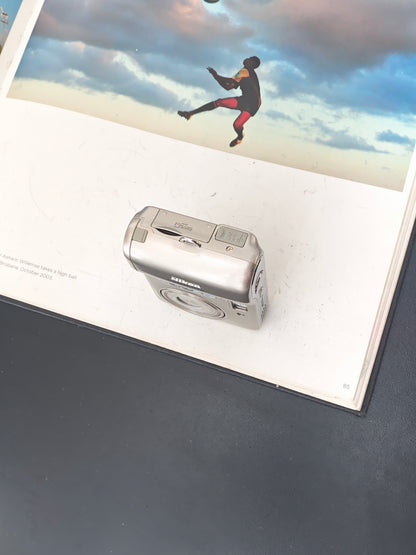Used Nikon Coolpix L6 Digital Camera [with box]