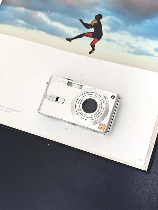 Used Panasonic Lumix DMC-FX7 Digital Camera [JPN only]
