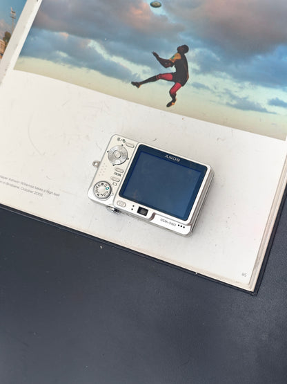 Used Sony Cyber-shot DSC-W50 silver Digital Camera [JPN only]