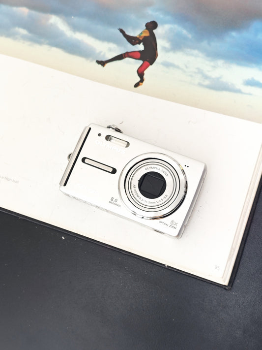 Used  Olympus FE-330 Digital Camera [No charger]