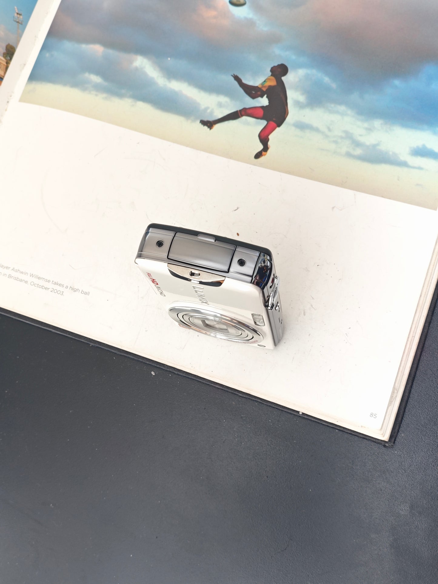 Used Panasonic Lumix DMC-FX700 white Digital Camera [JPN only, with box]