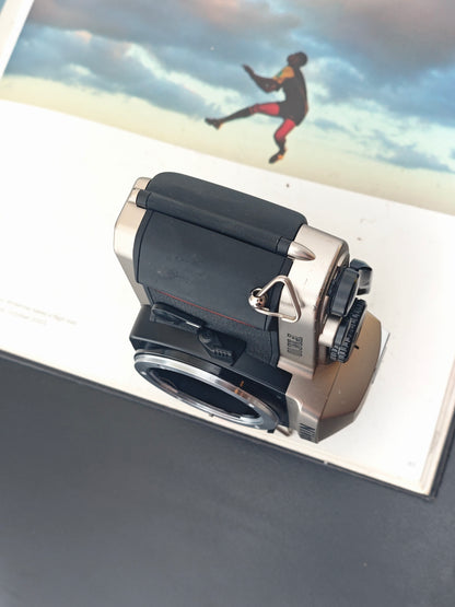 Nikon FM10 body